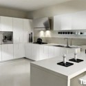 Tủ bếp Acrylic màu trắng chữ U   TVB674